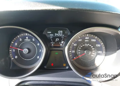 2013 Hyundai Elantra Limited z USA, uszkodzony, nr VIN 5NPDH4AE8DH393881